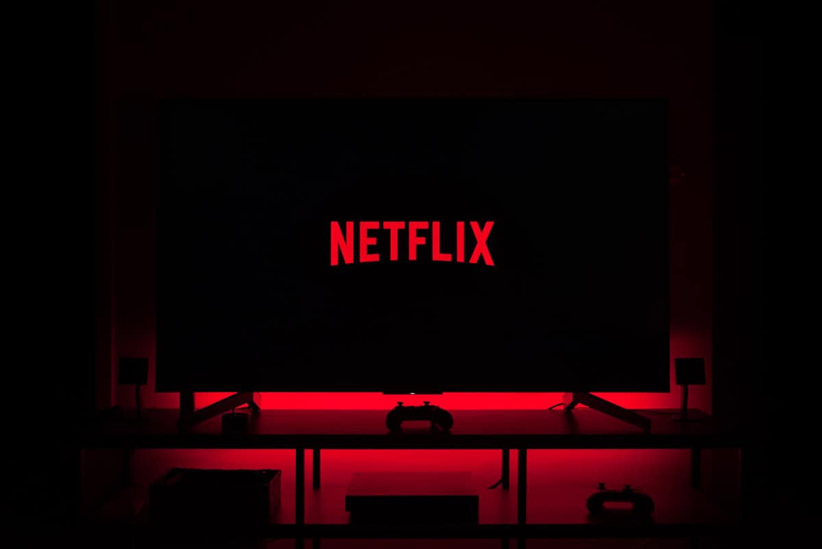 IPTV vs Netflix comparaison 2026